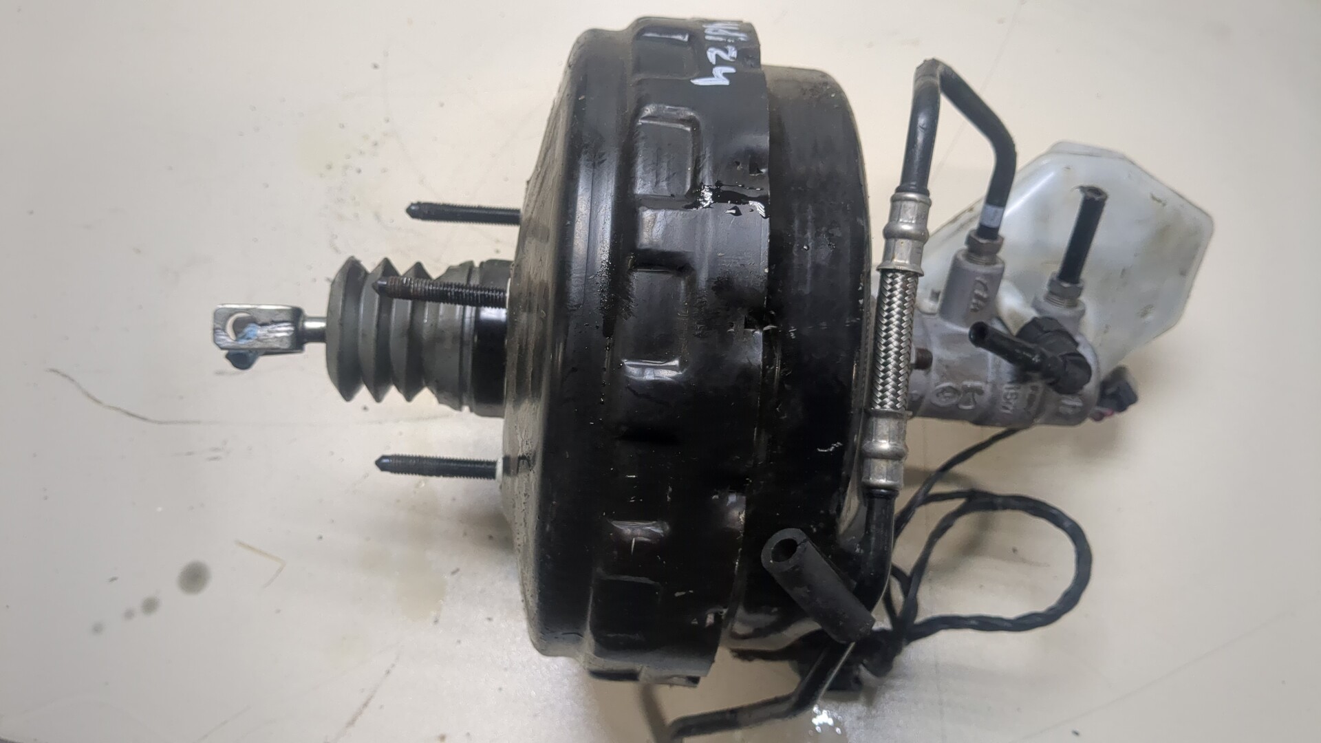 Цилиндр тормозной главный