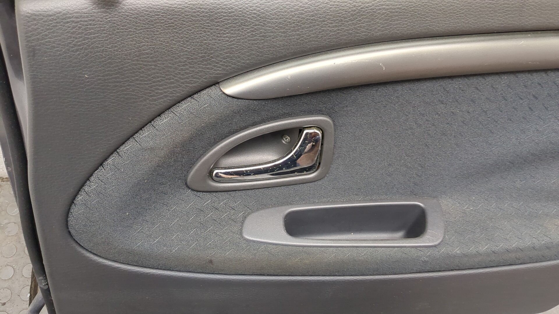 Дверь задняя правая