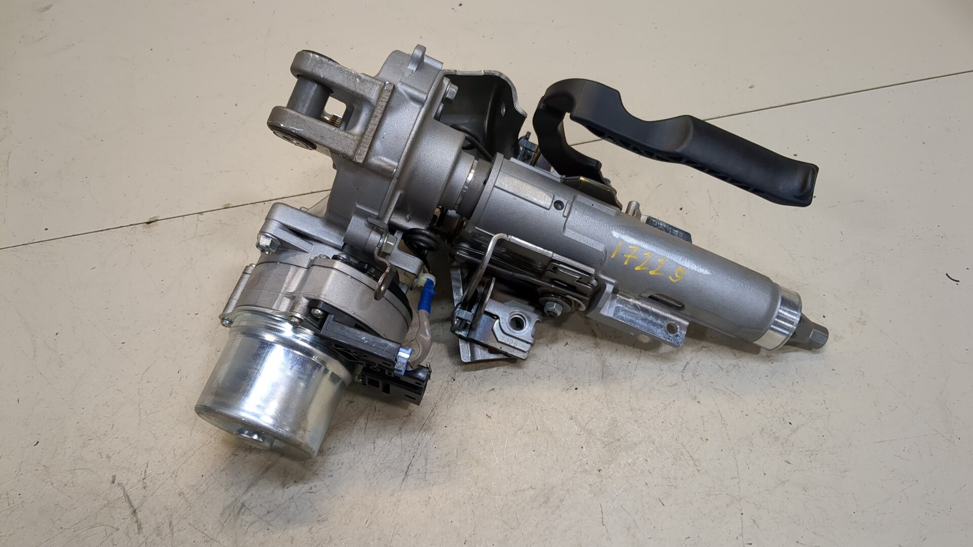 Серводвигатель рулевой рейки