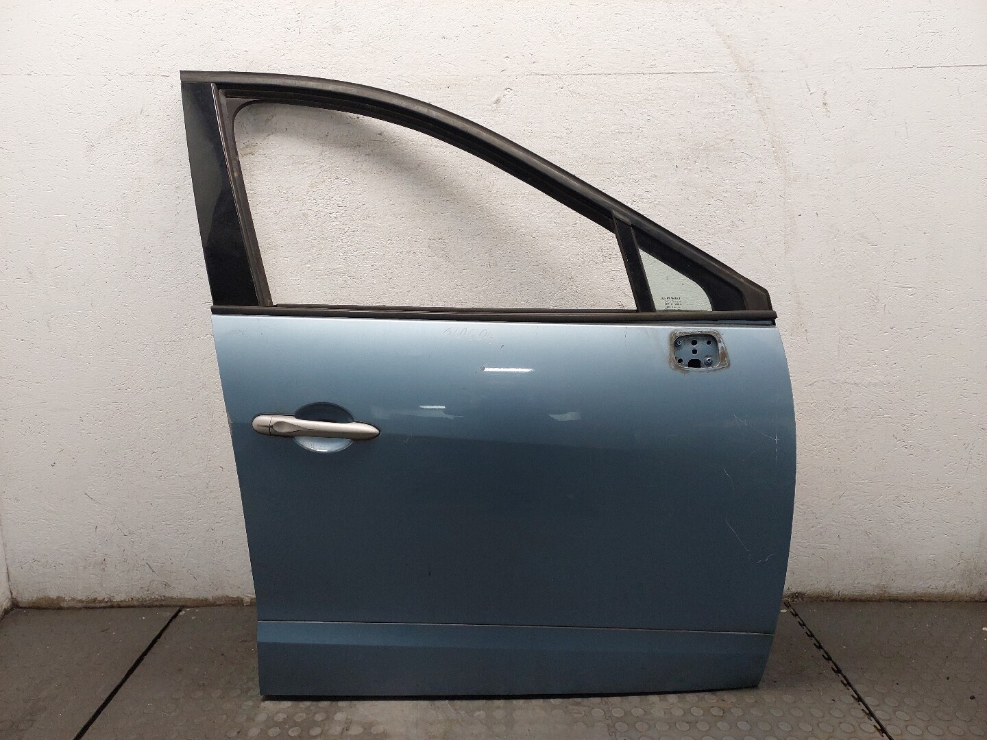 Дверь передняя правая