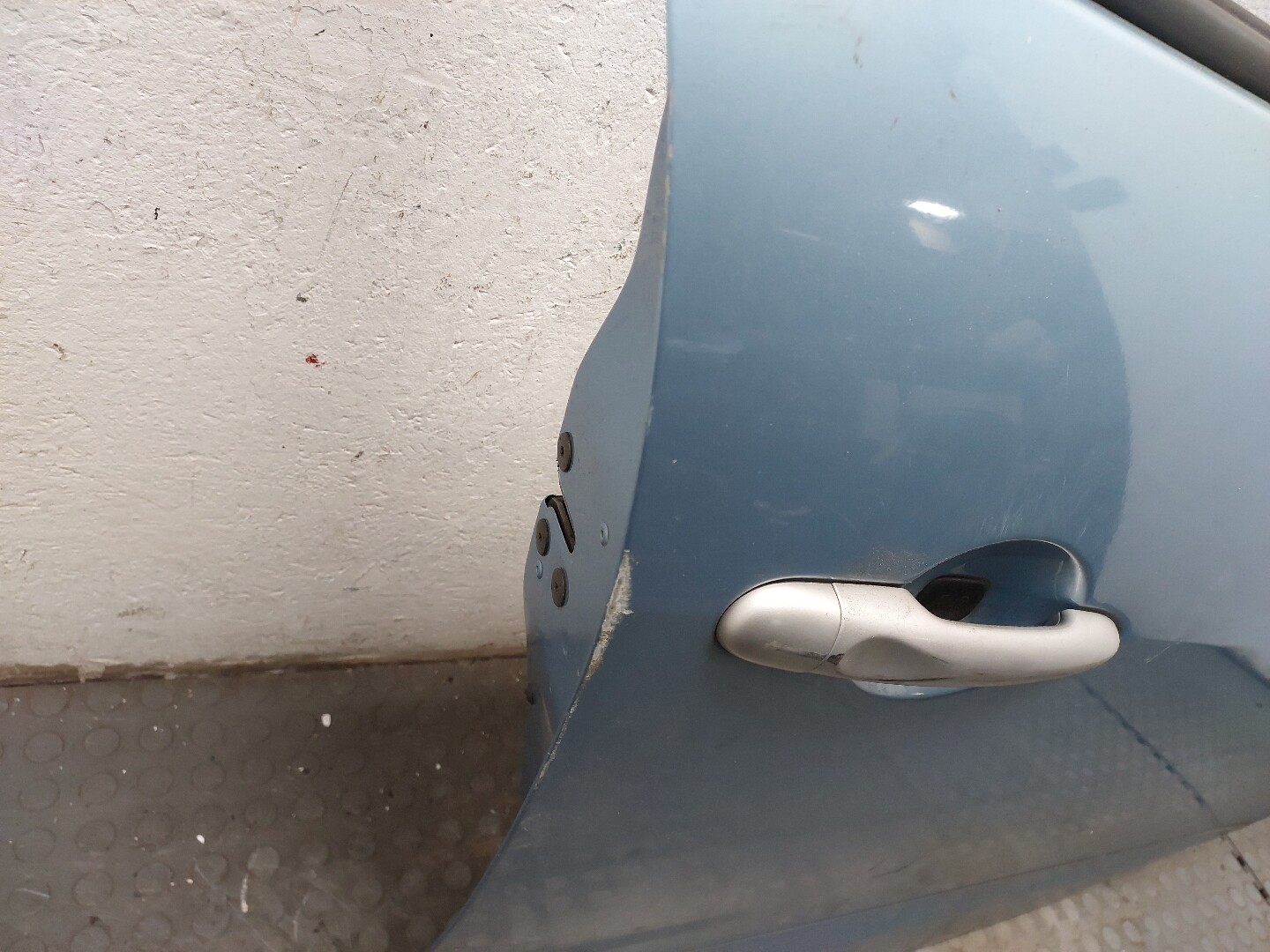 Дверь передняя правая