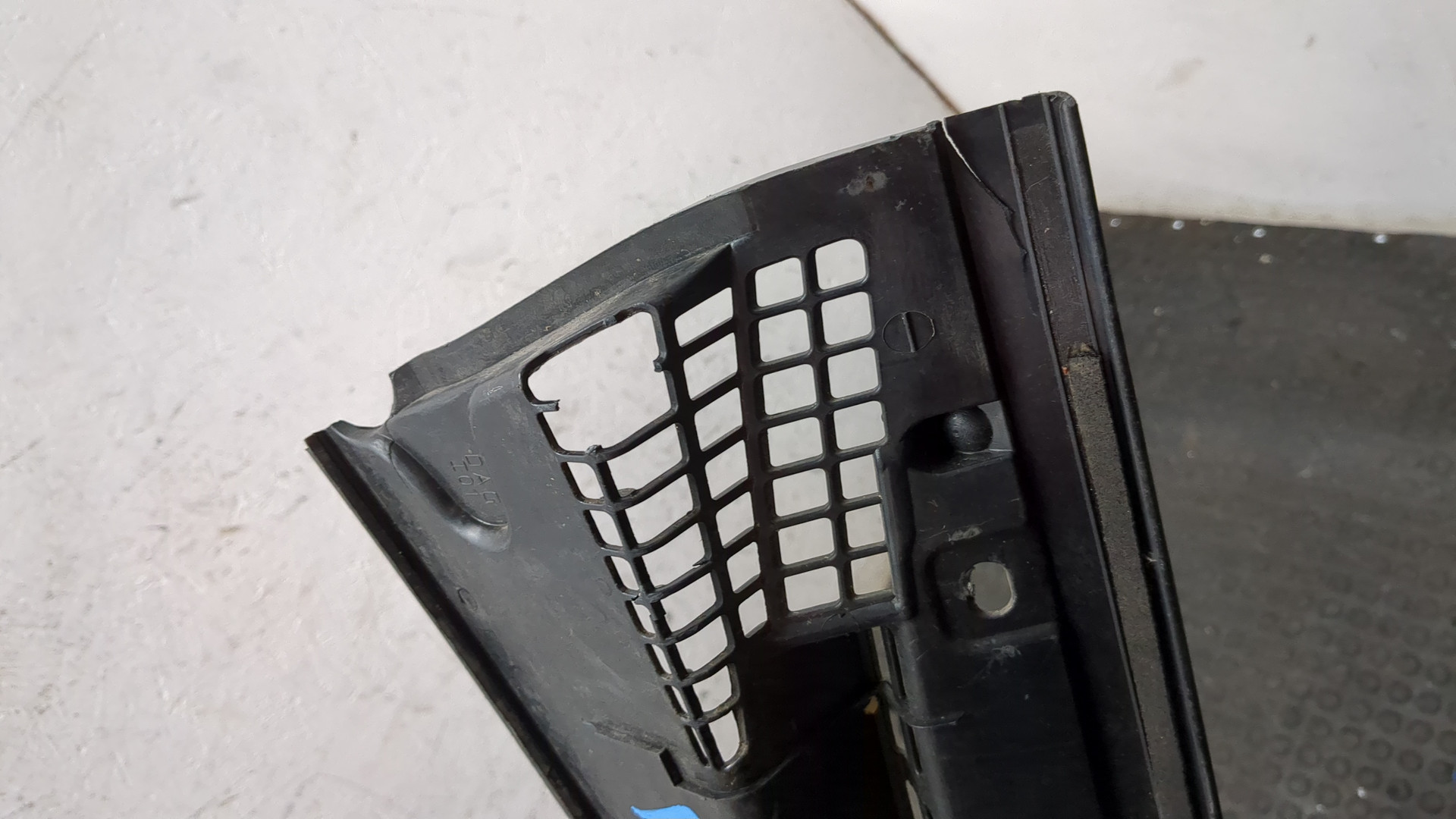 Решетка стеклоочистителей (Жабо)