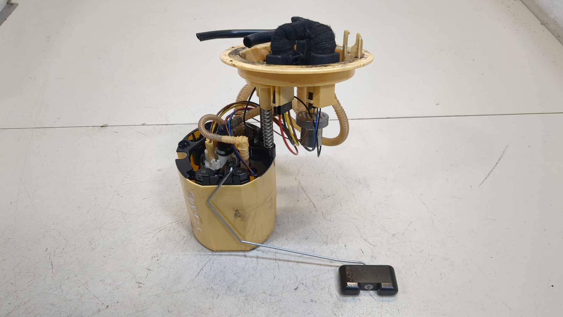 Насос топливный электрический