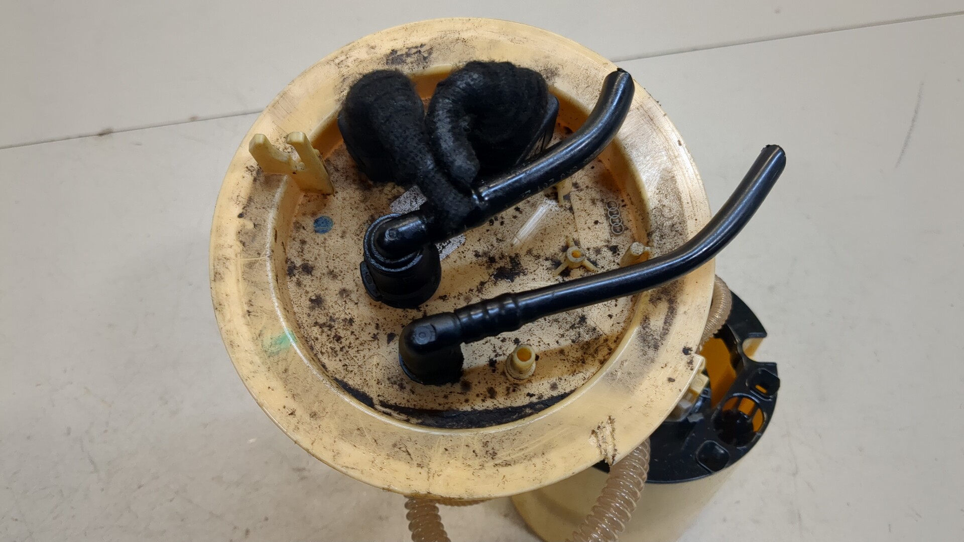 Насос топливный электрический