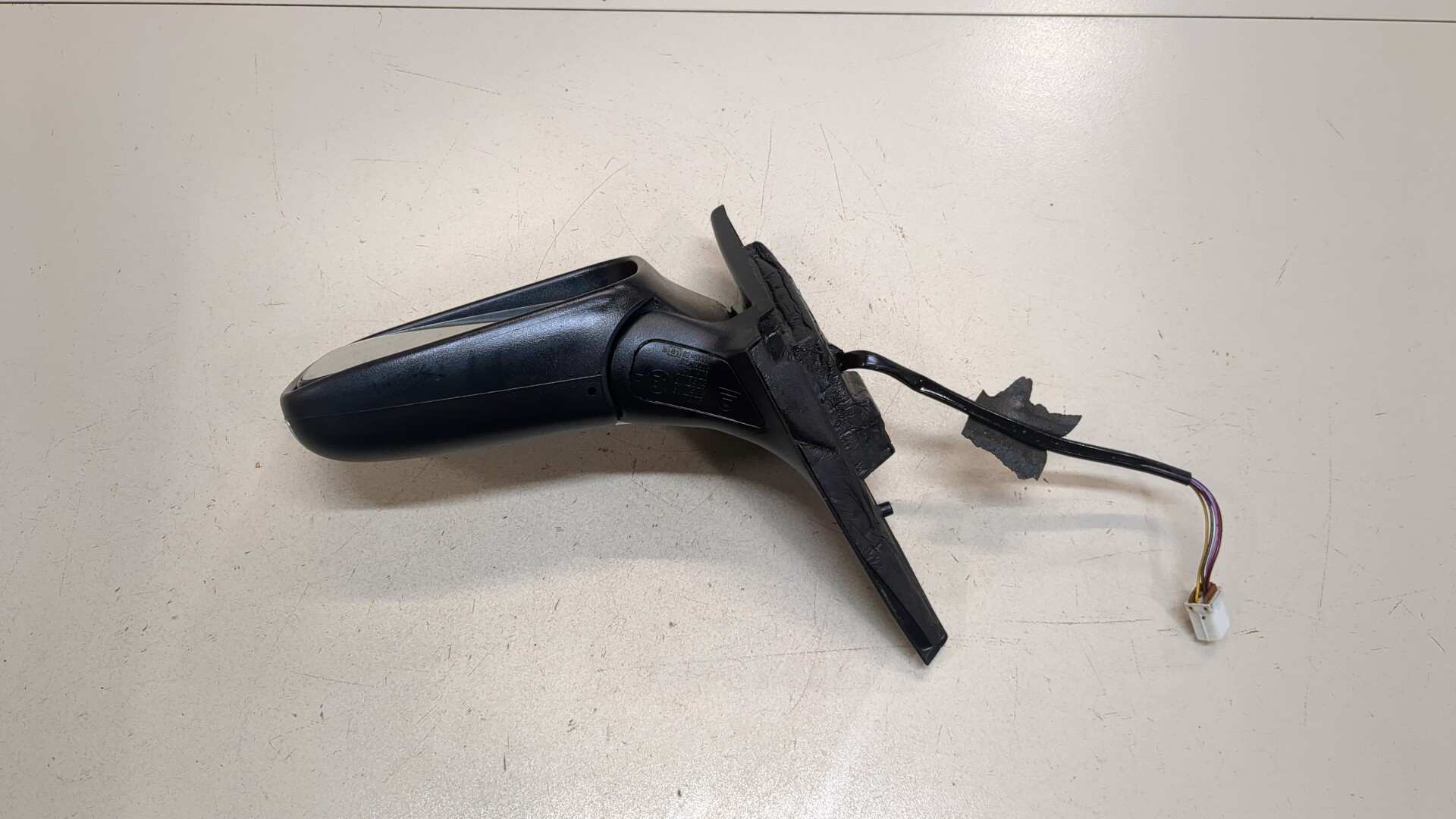 Зеркало левое электрическое