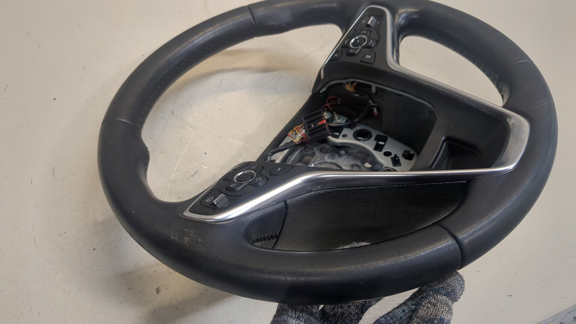 Рулевое колесо (руль)