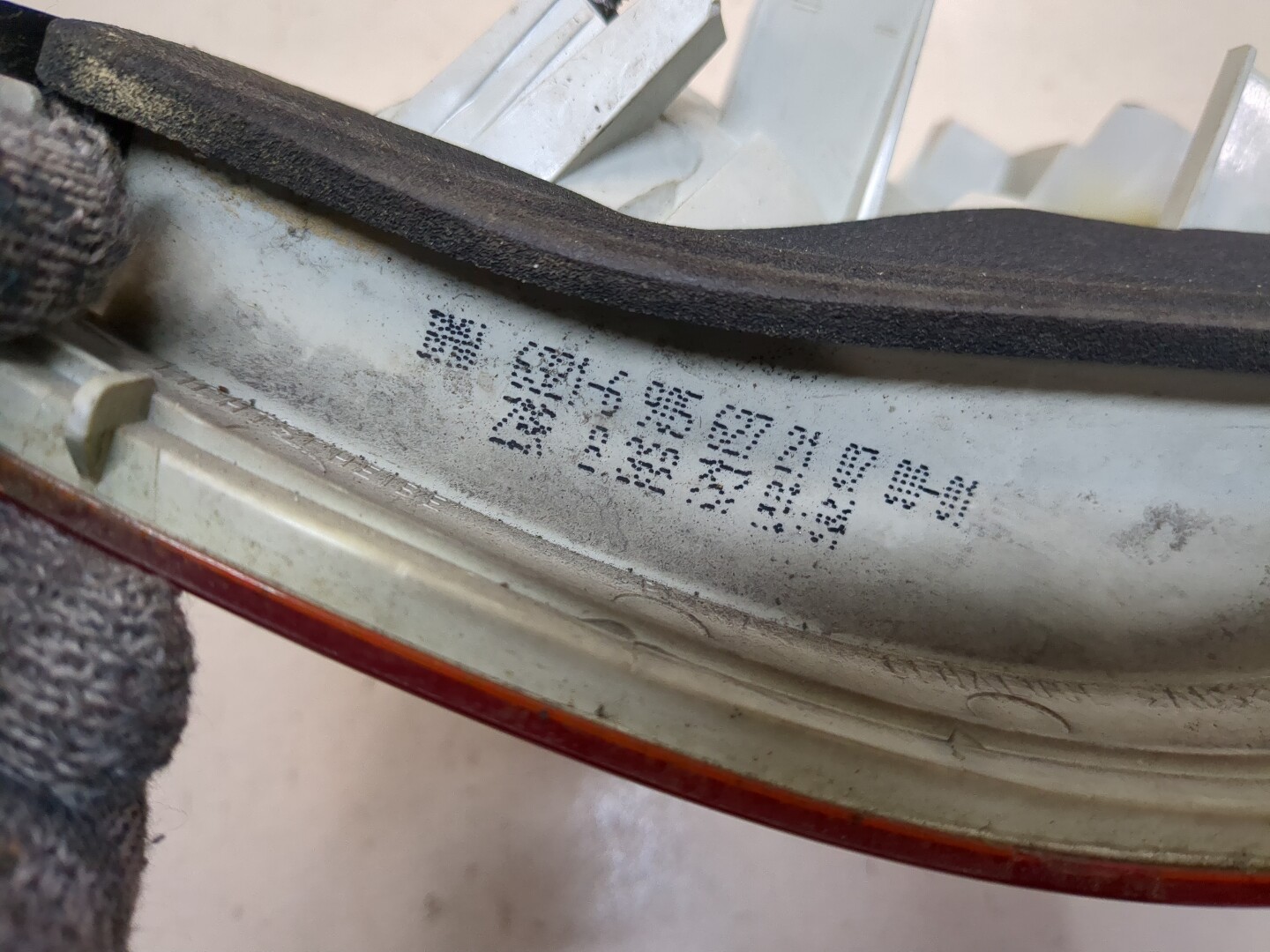 Фонарь задний левый