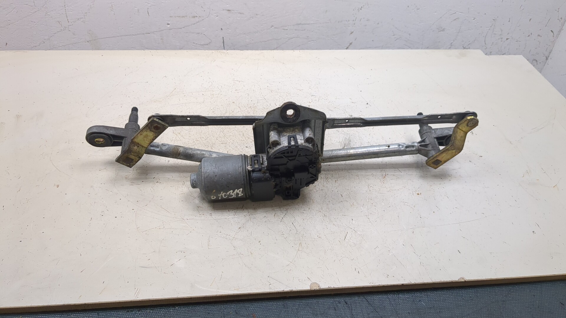 Трапеция стеклоочистителей