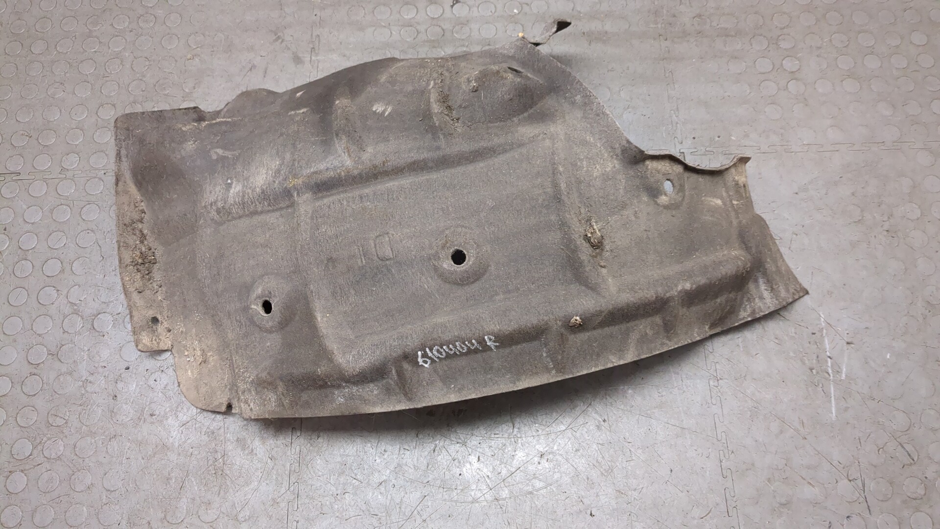 Локер передний правый