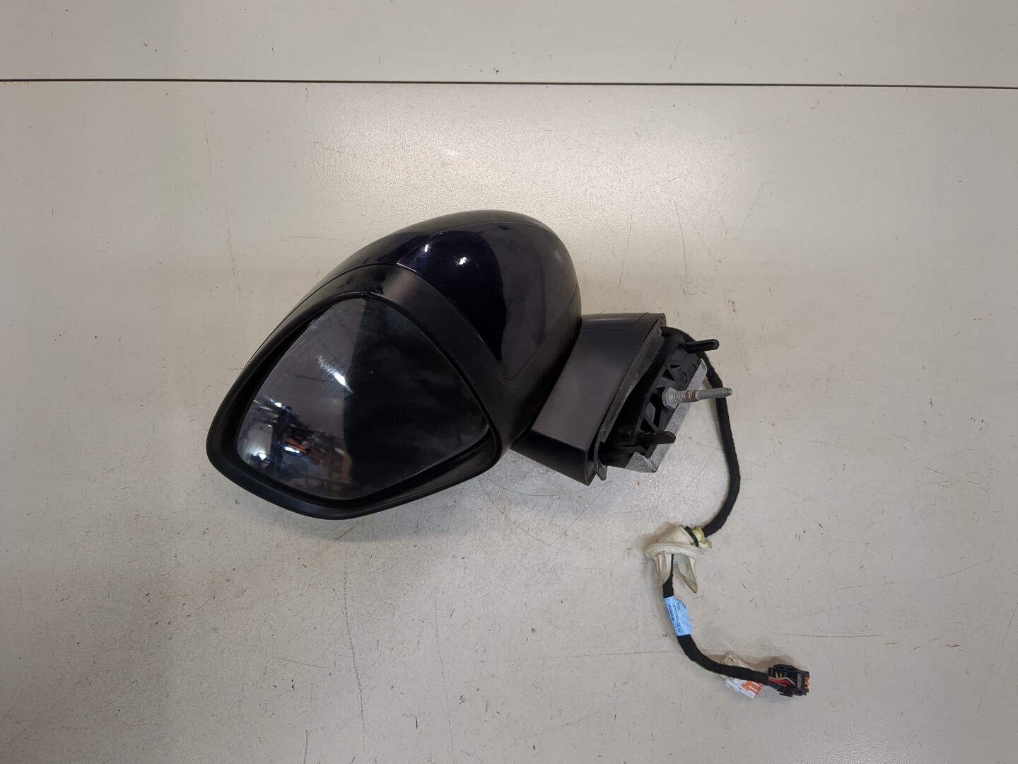 Зеркало левое электрическое