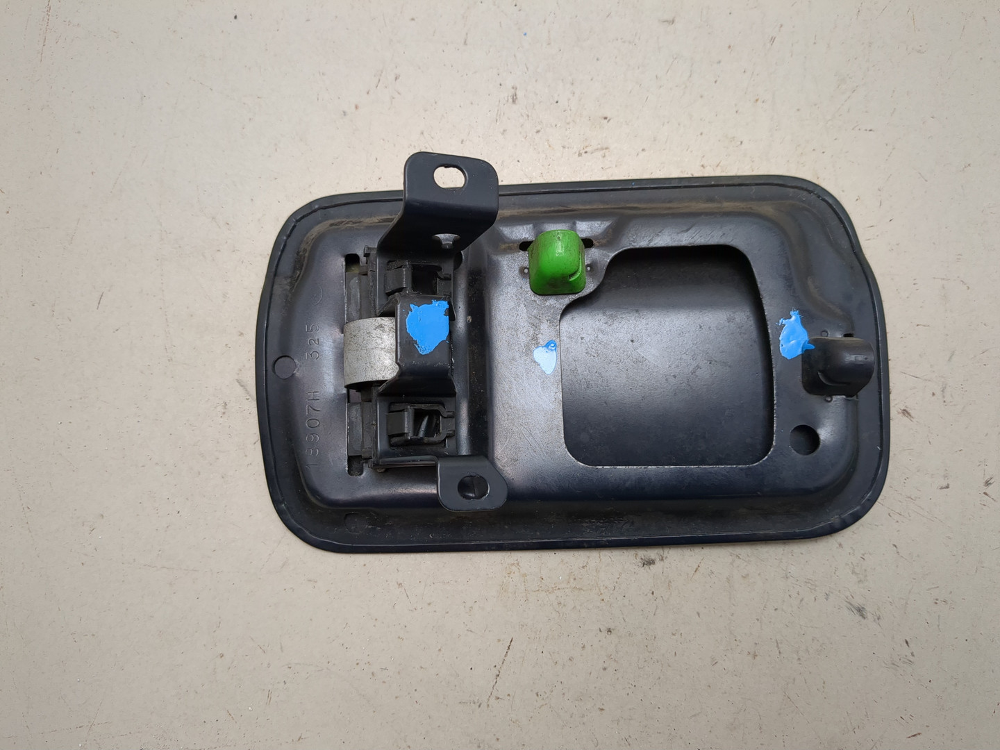 Лючок бензобака