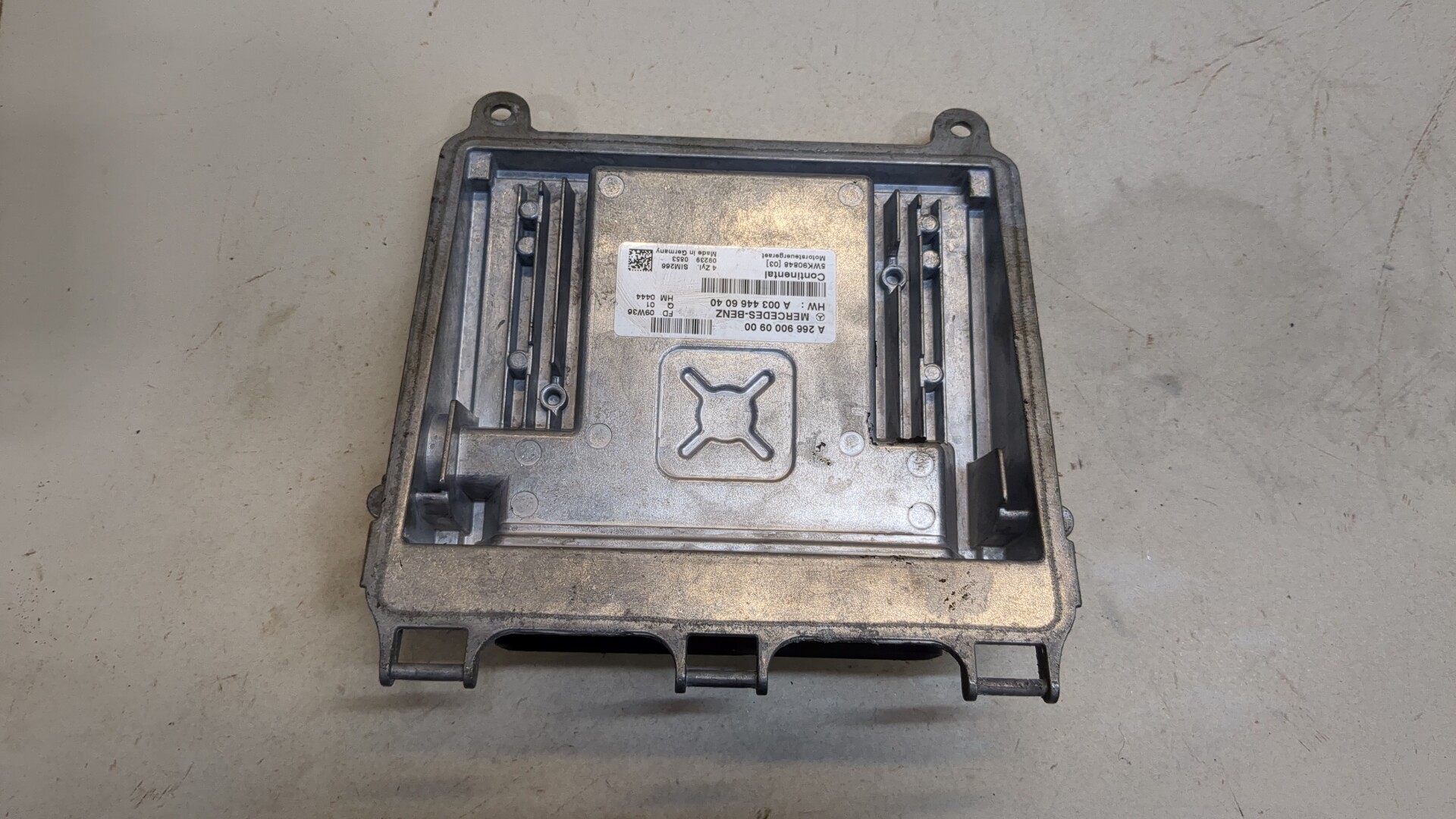 Блок управления двигателем