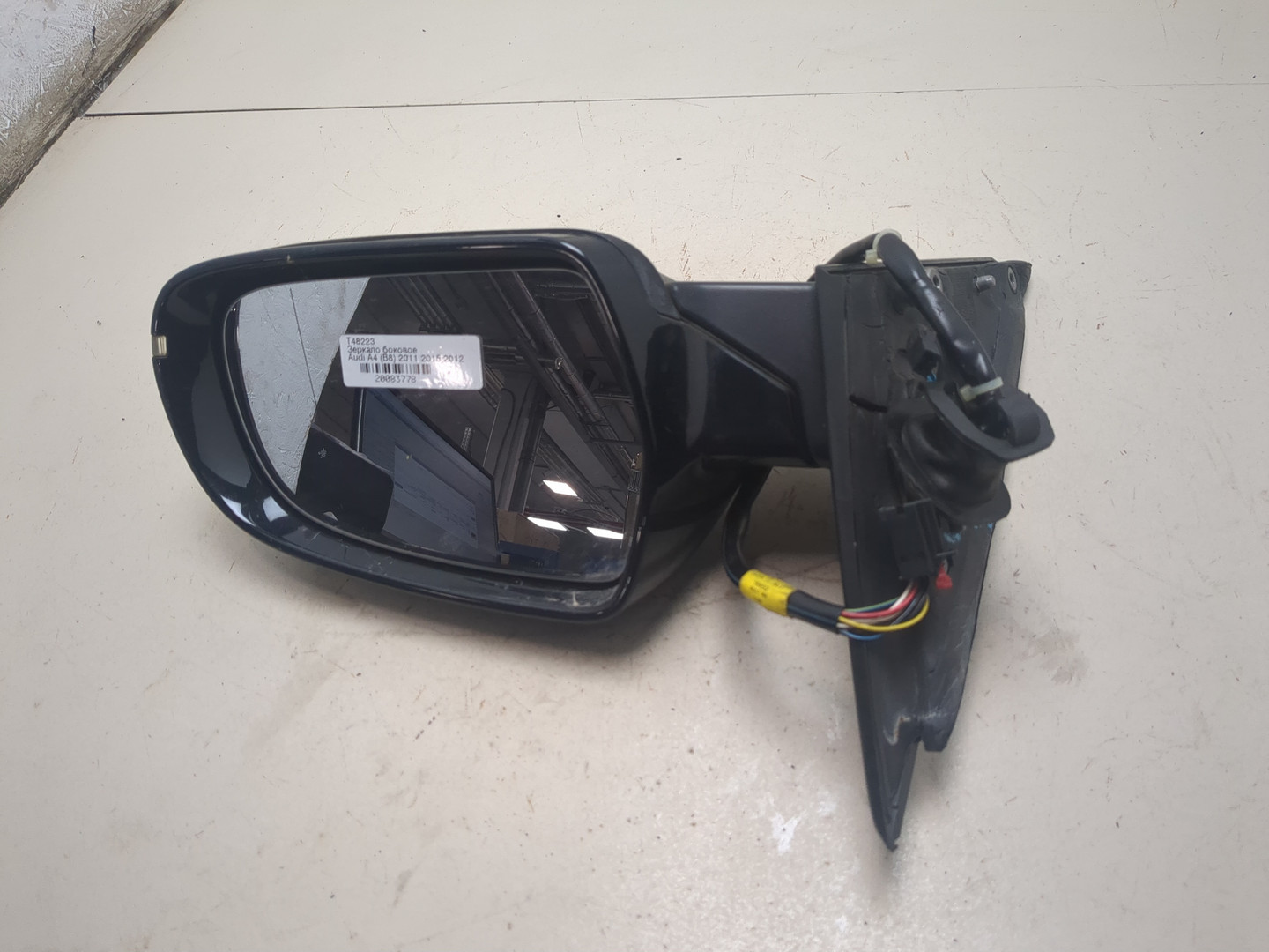 Зеркало правое электрическое