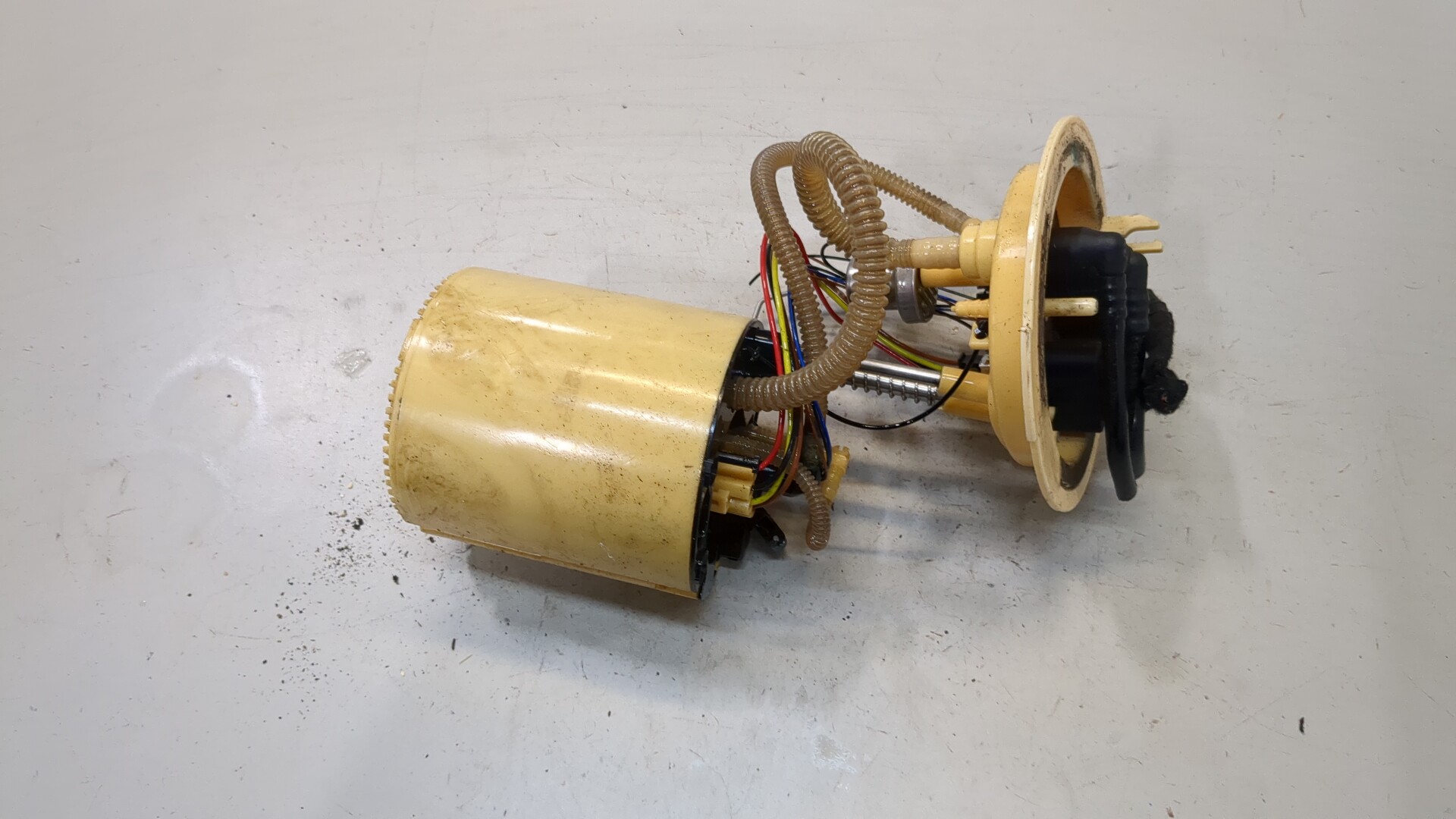 Насос топливный электрический