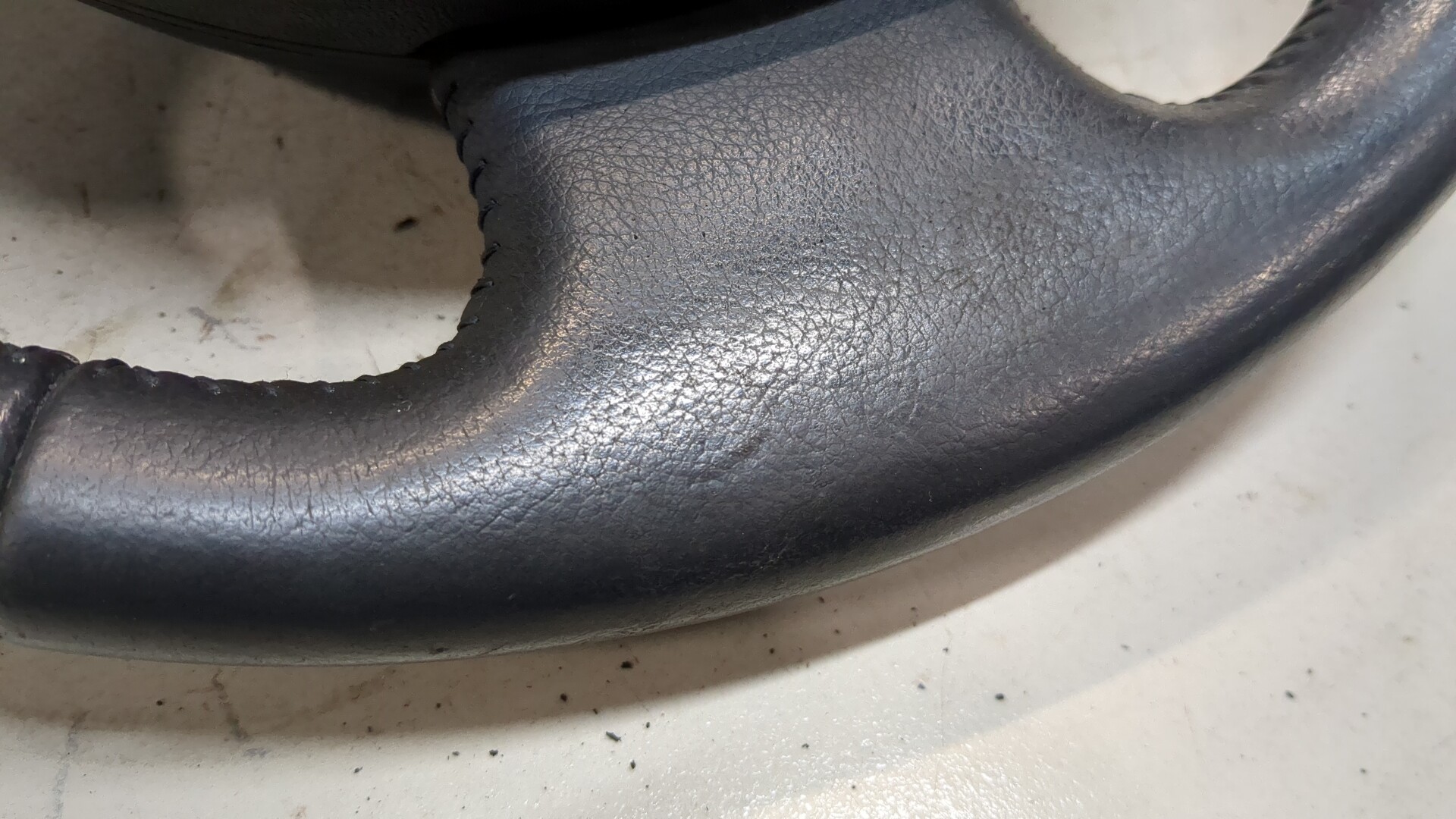 Рулевое колесо (руль)