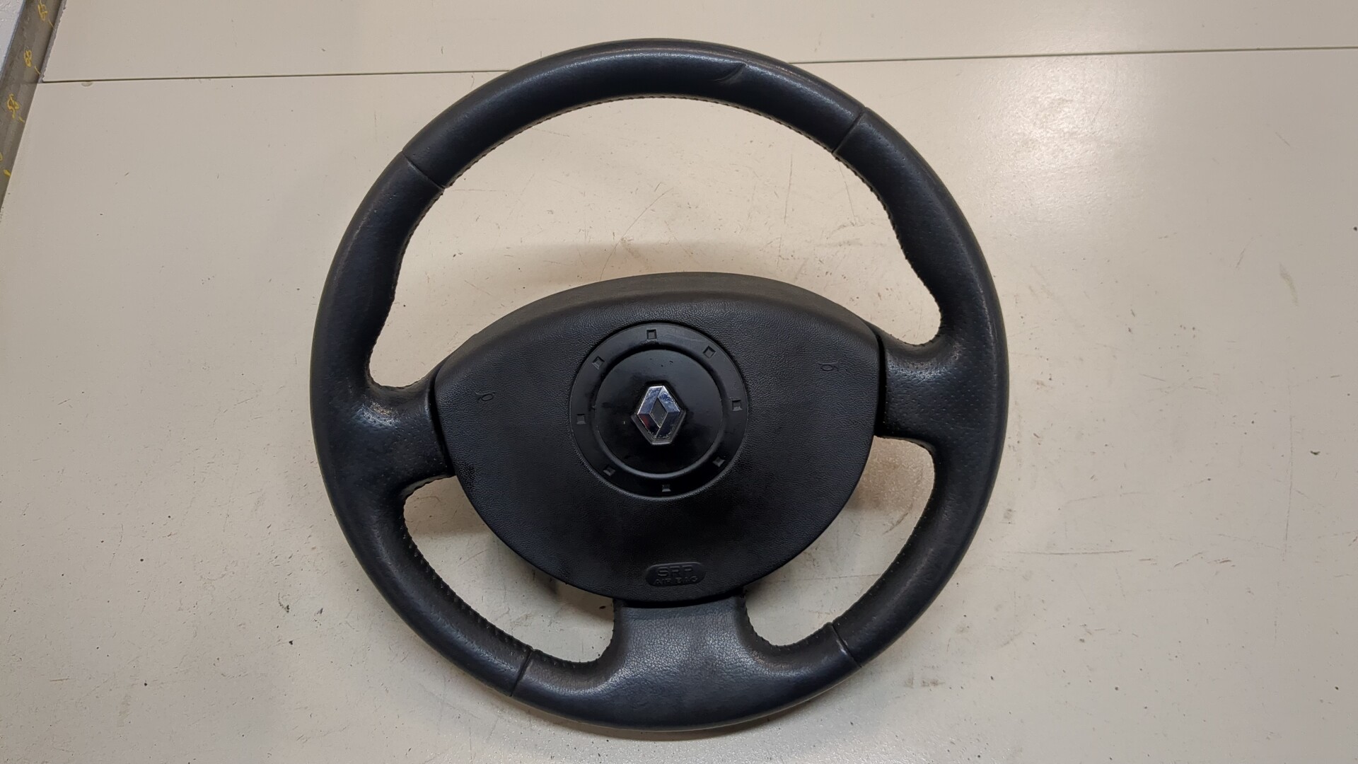 Рулевое колесо (руль)