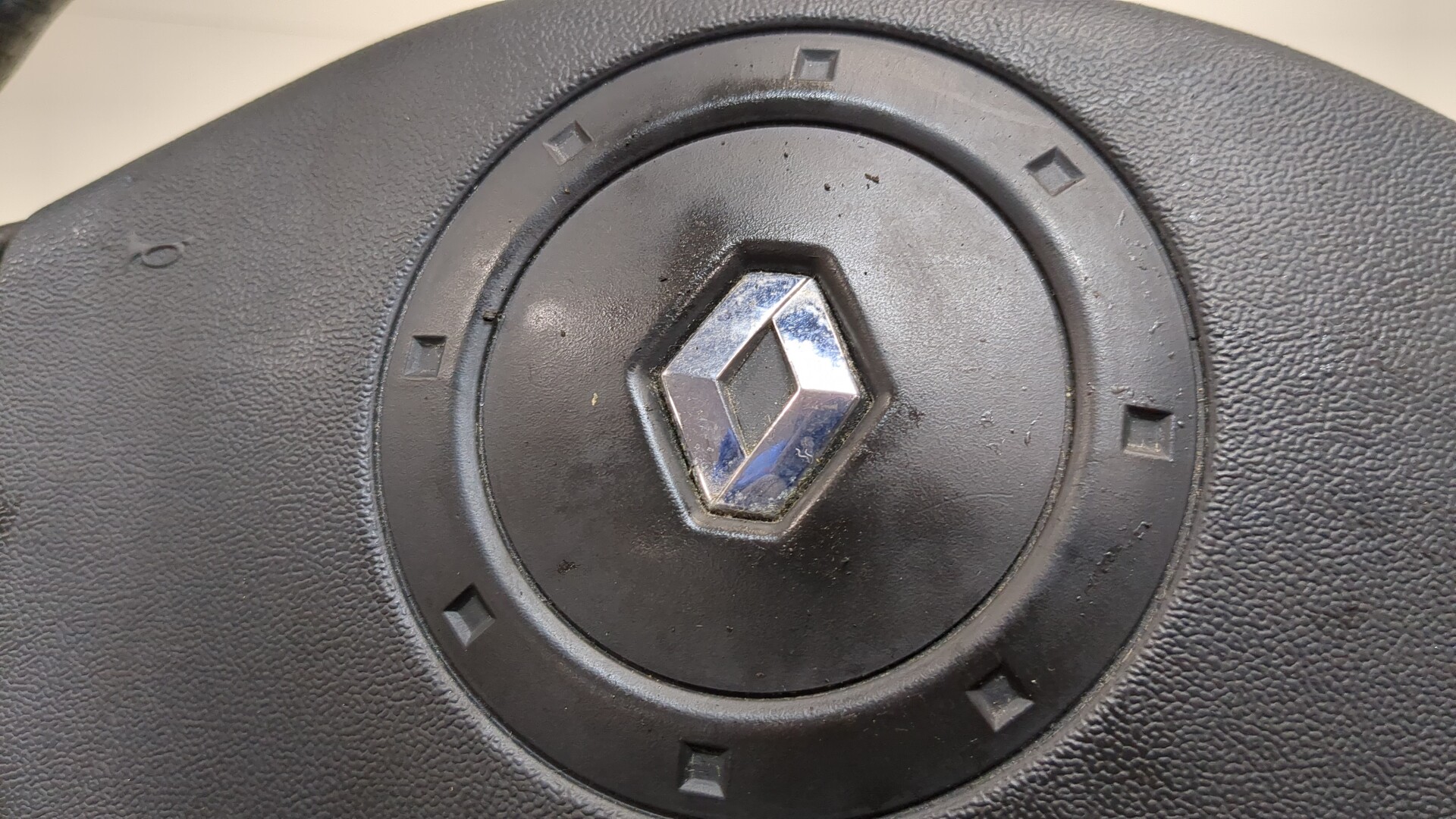 Рулевое колесо (руль)