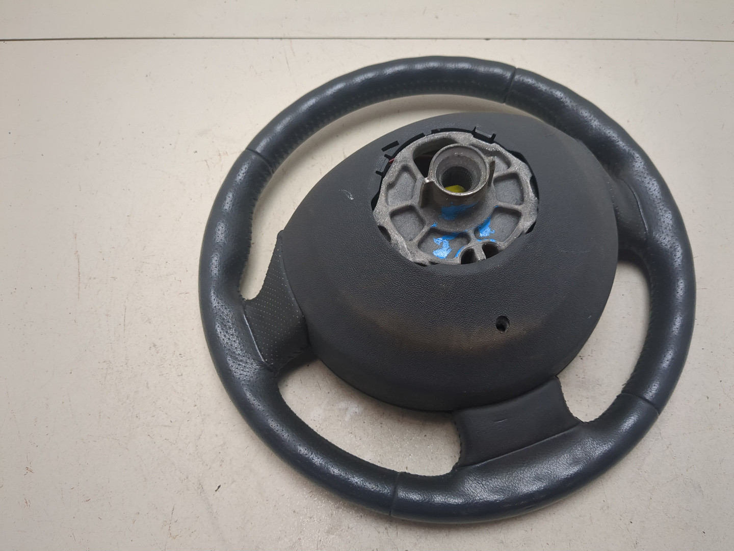 Рулевое колесо (руль)