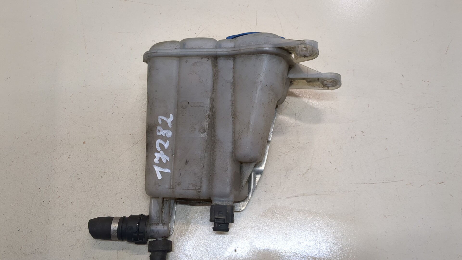 Бачок расширительный