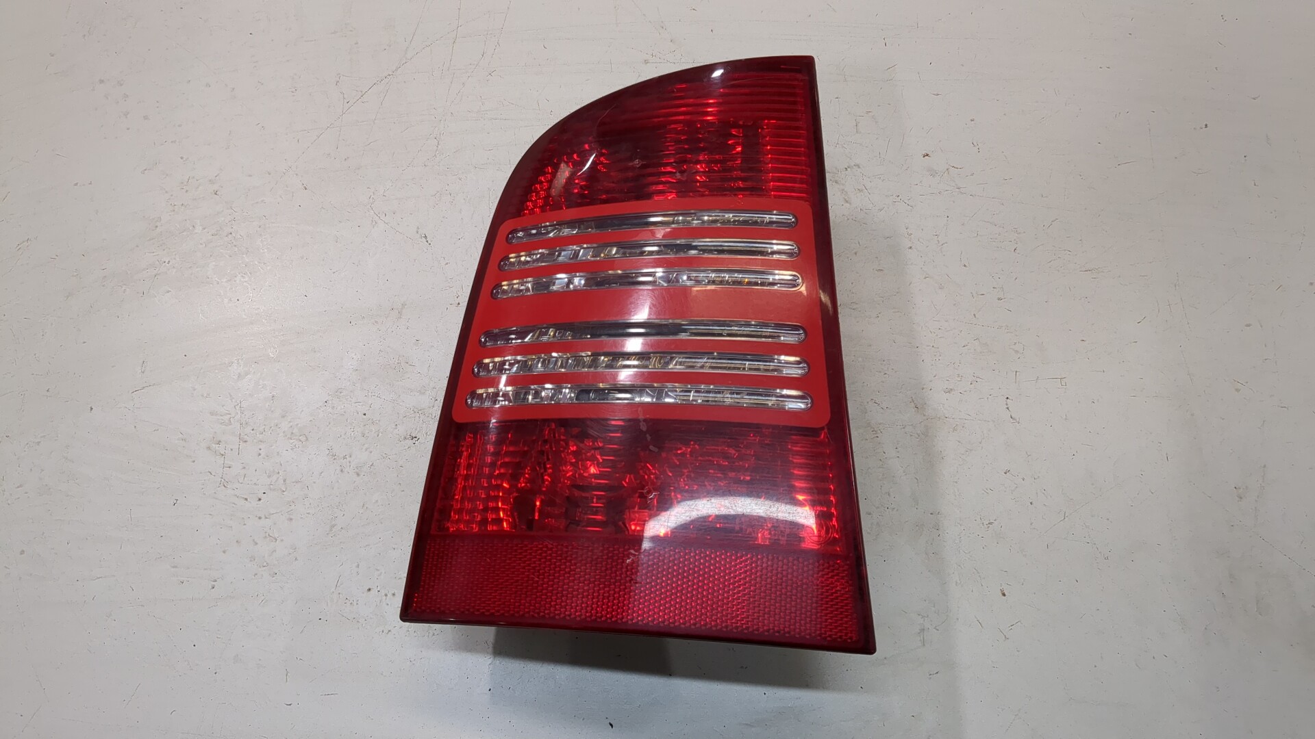 Фонарь задний левый