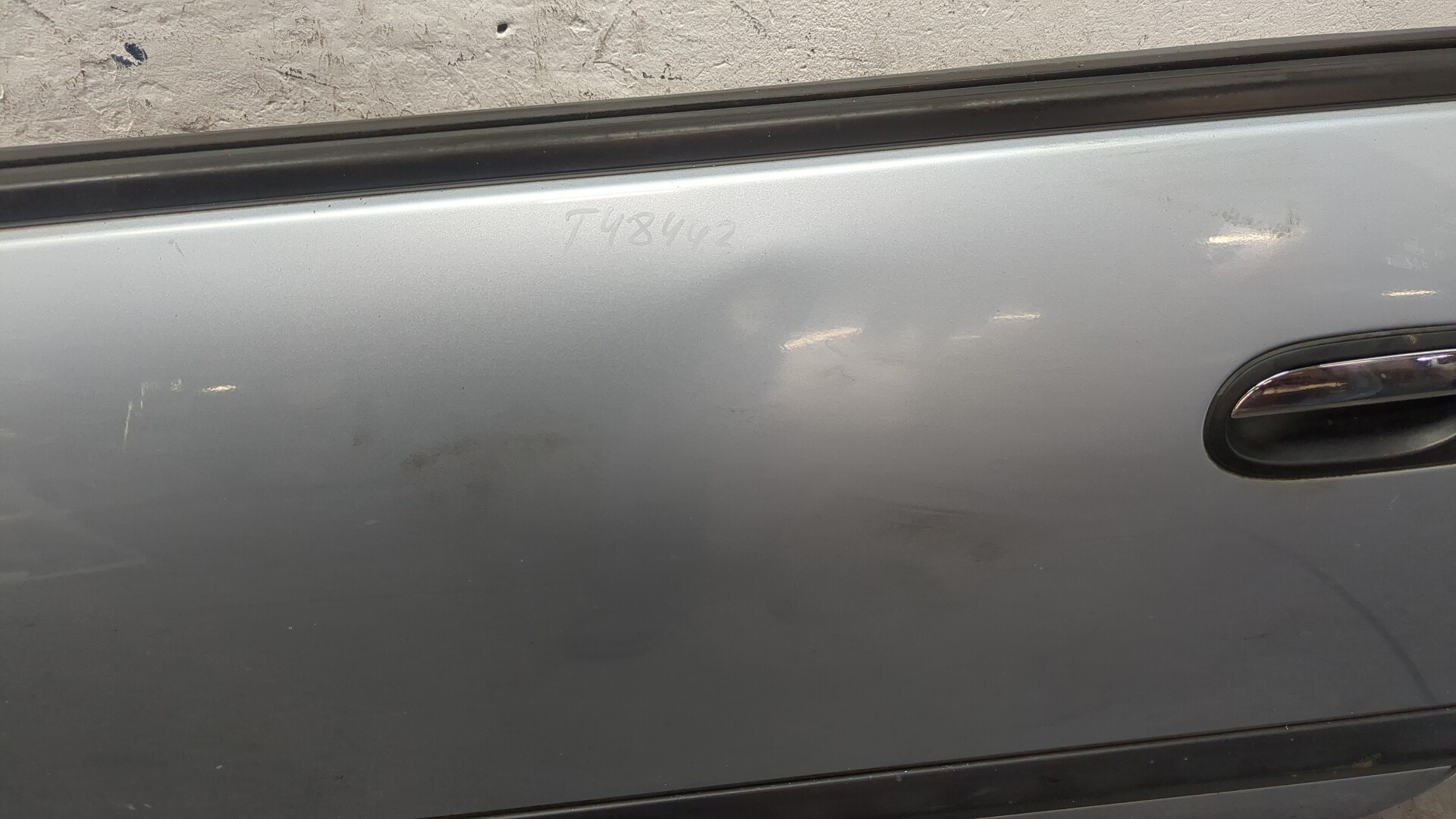 Дверь передняя левая