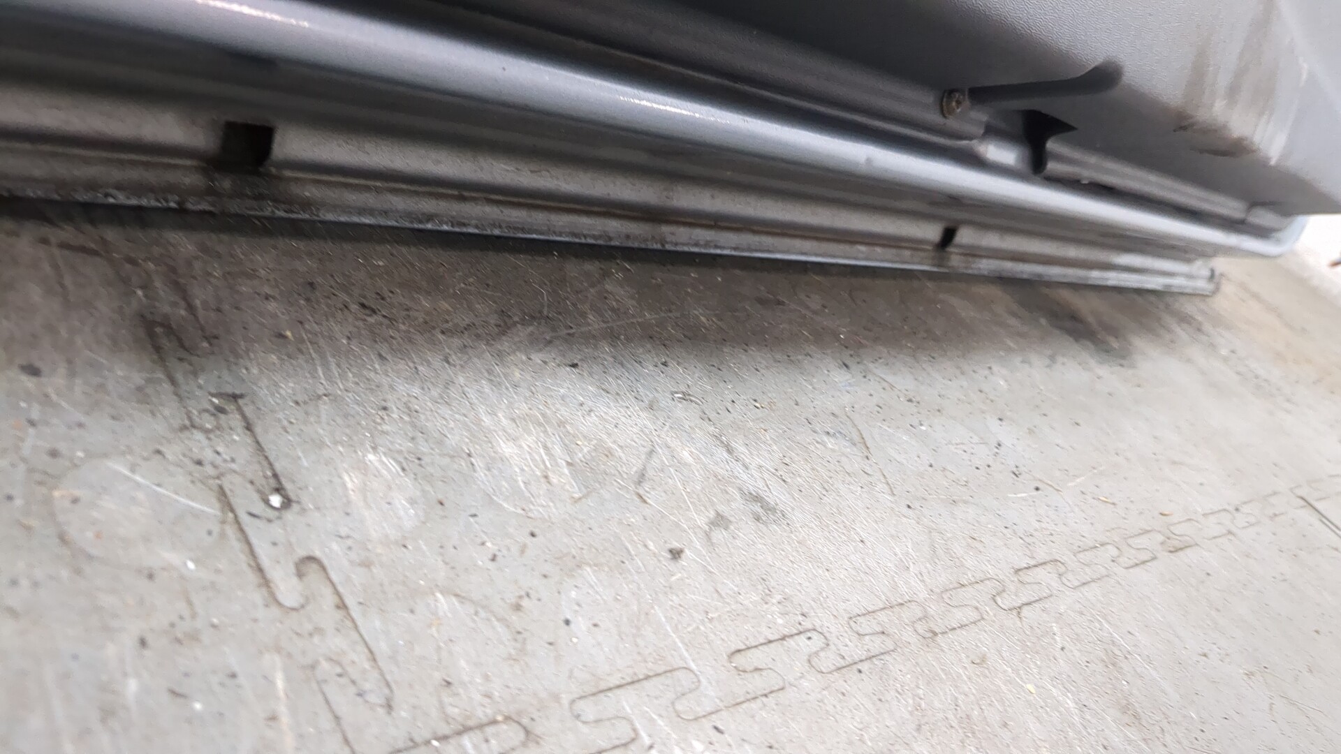 Дверь передняя левая