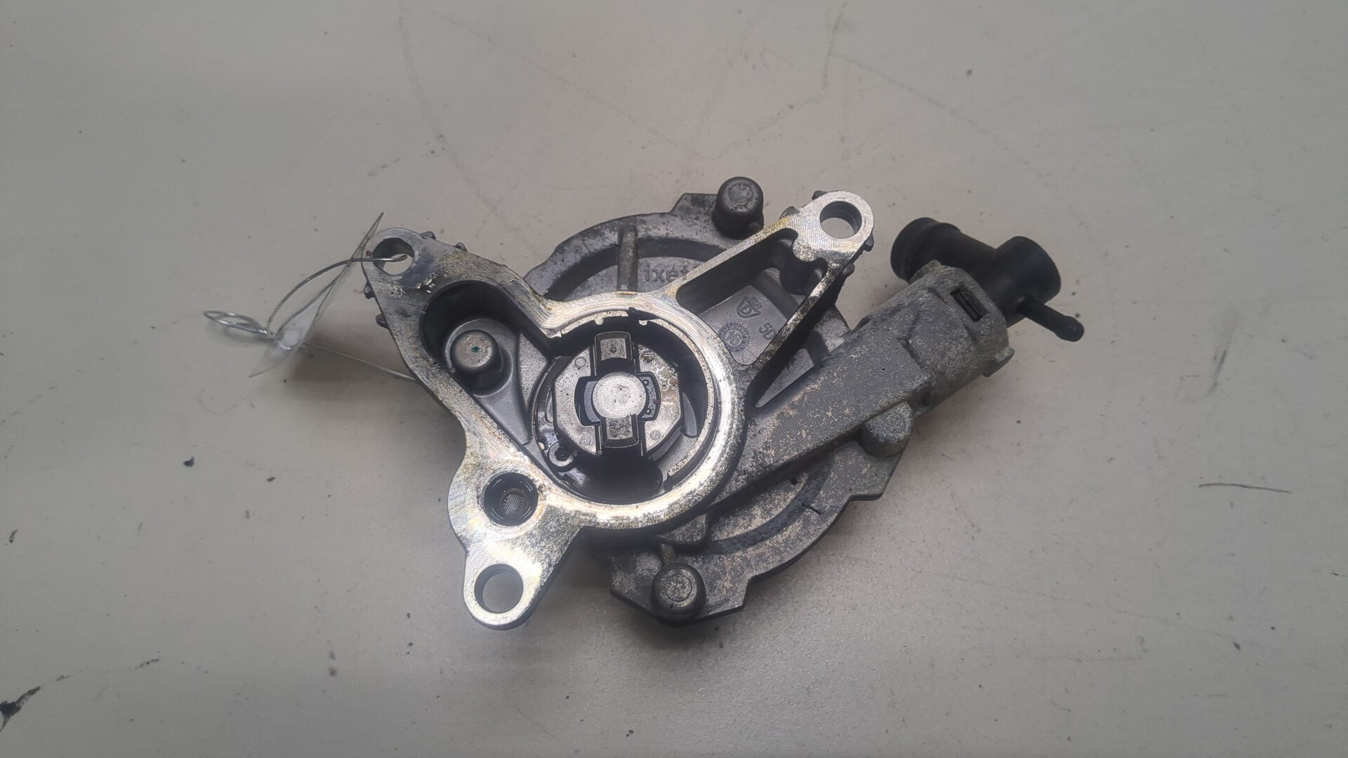 Насос вакуумный