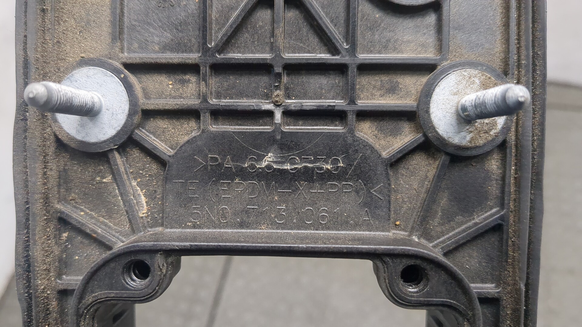 Кронштейн (сопут. товар)