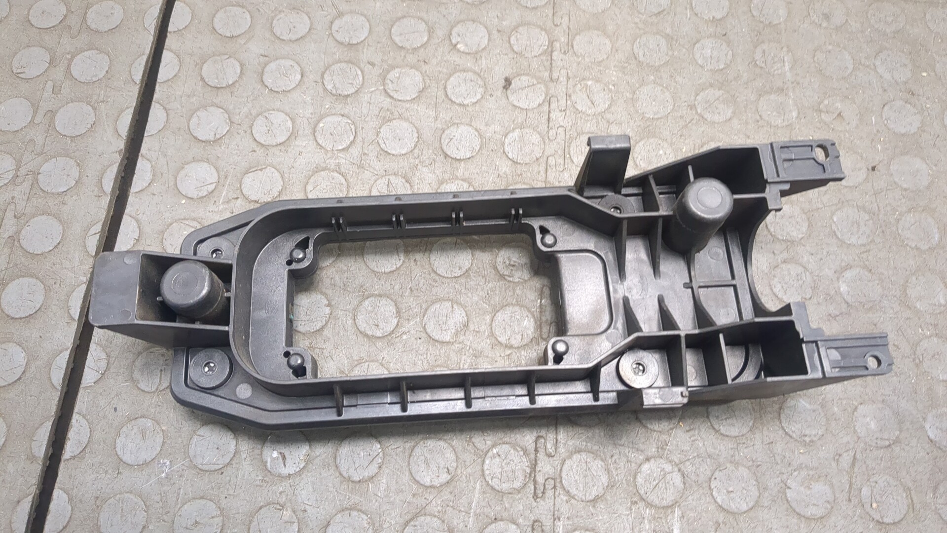 Кронштейн (сопут. товар)