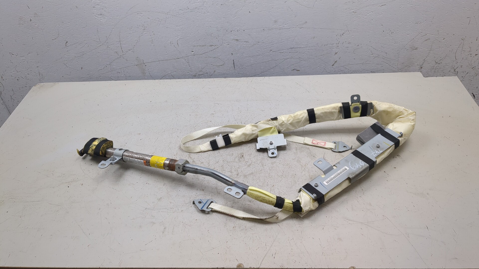 Подушка безопасности боковая (шторка)