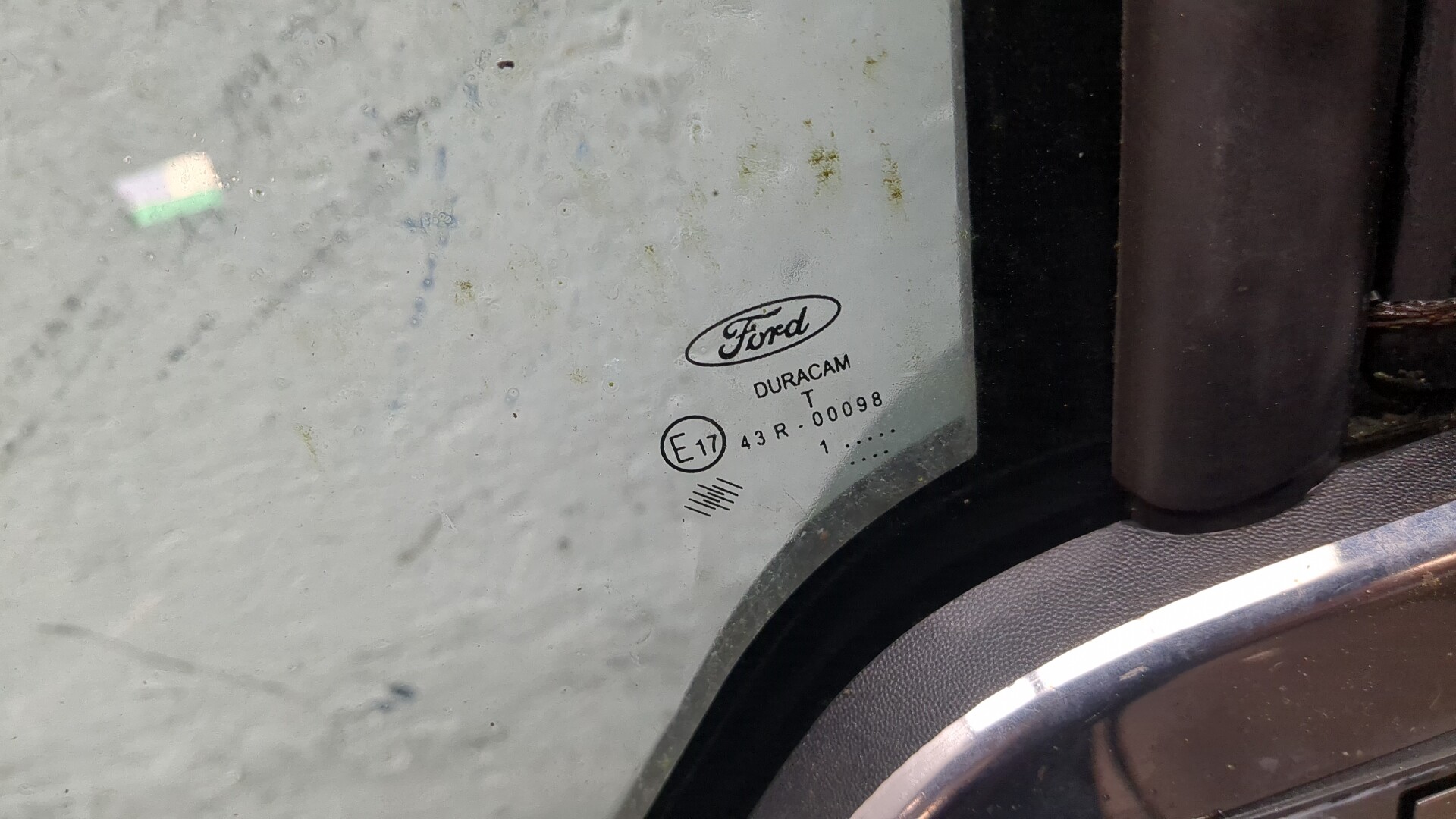 Дверь передняя левая