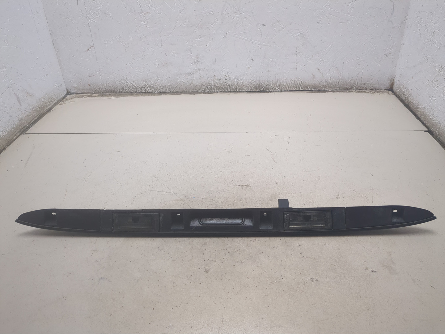 Фонарь подсветки номера