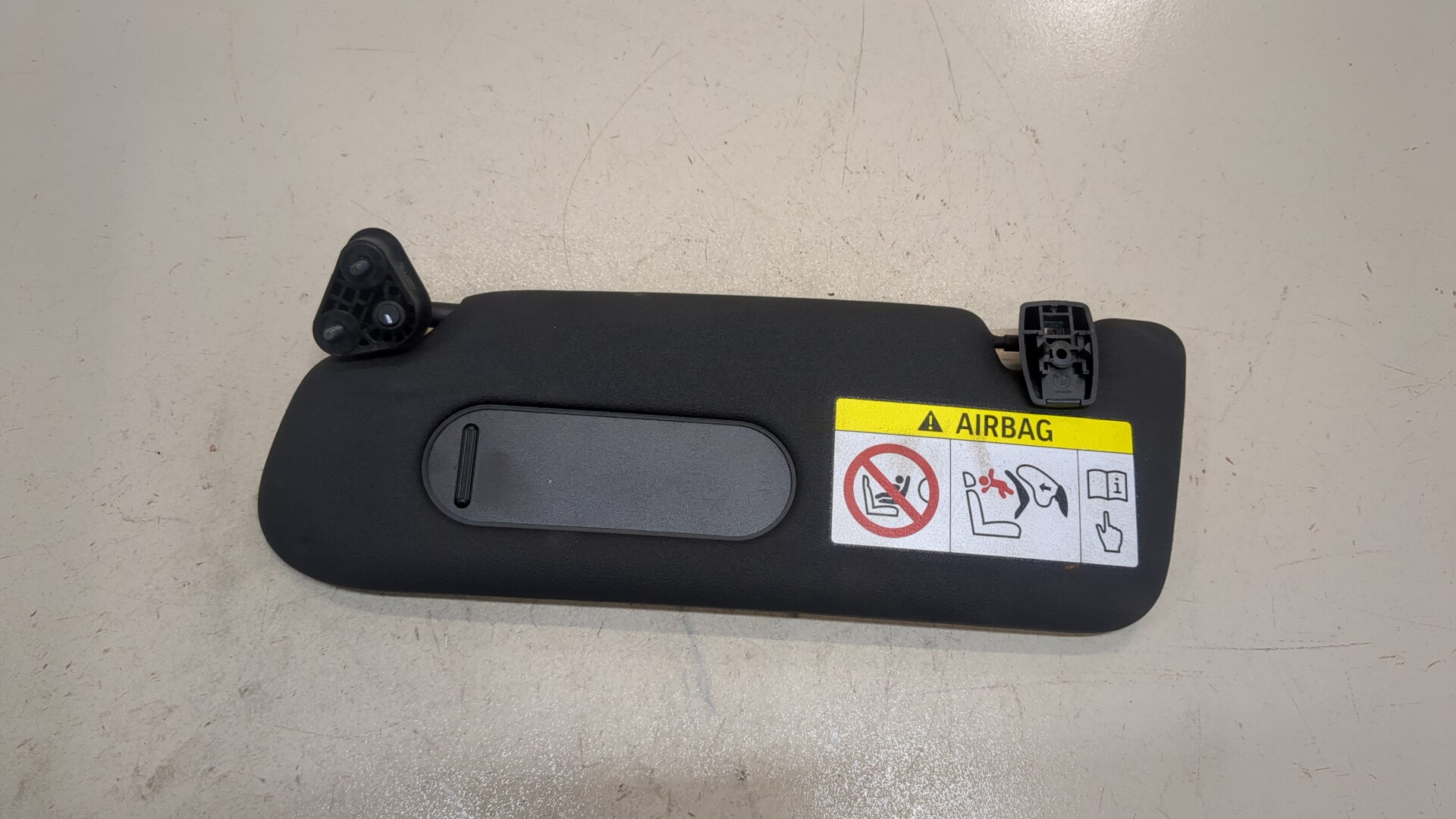 Козырек солнцезащитный