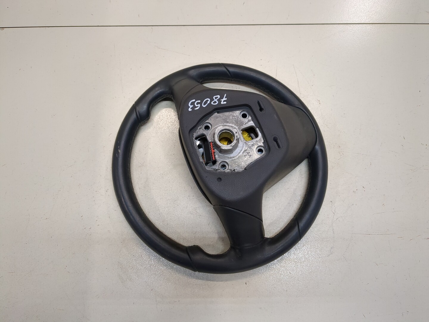 Рулевое колесо (руль)