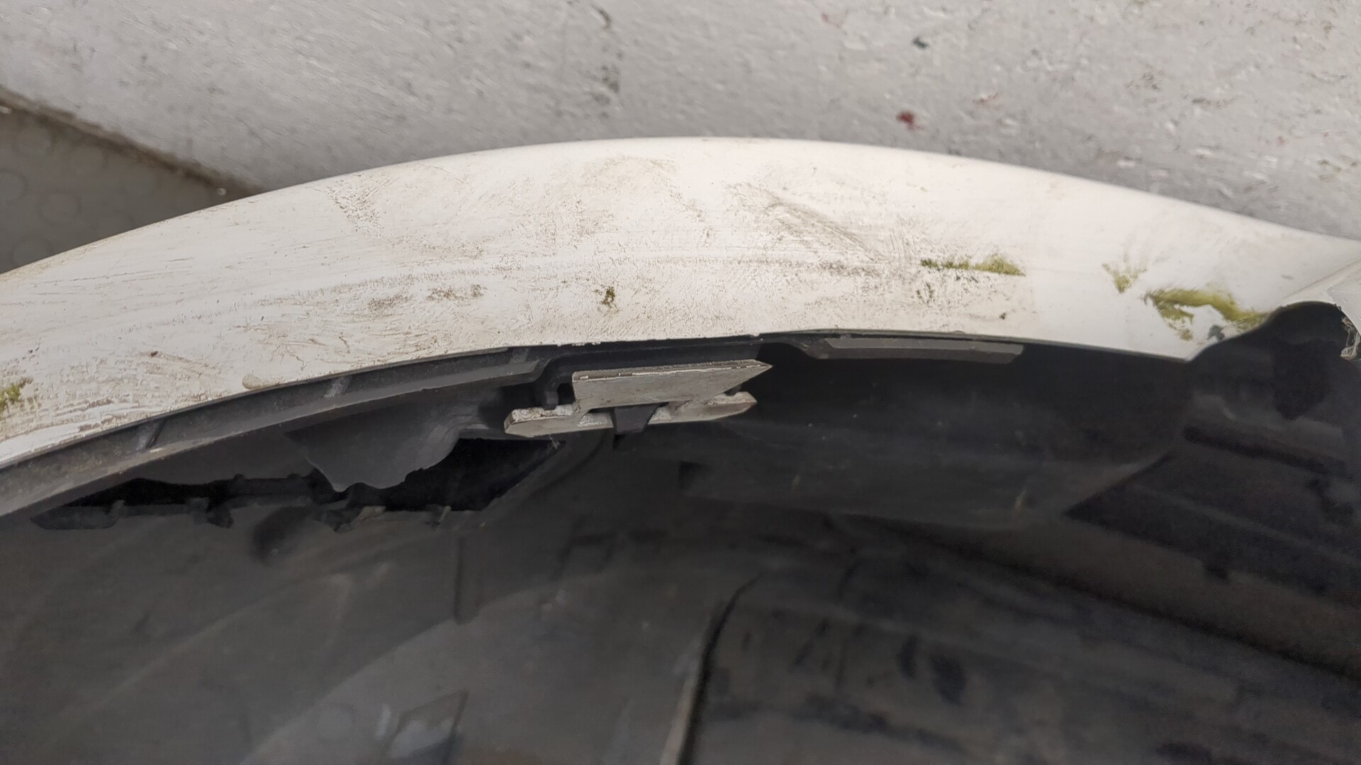 Бампер передний