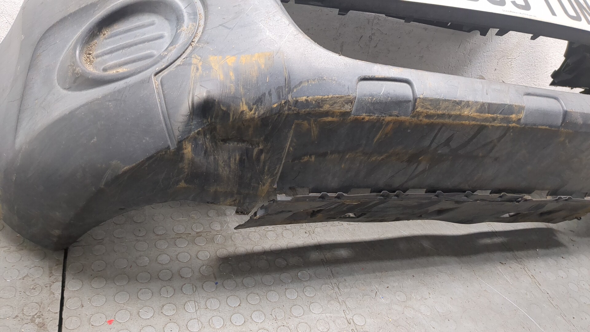 Бампер передний