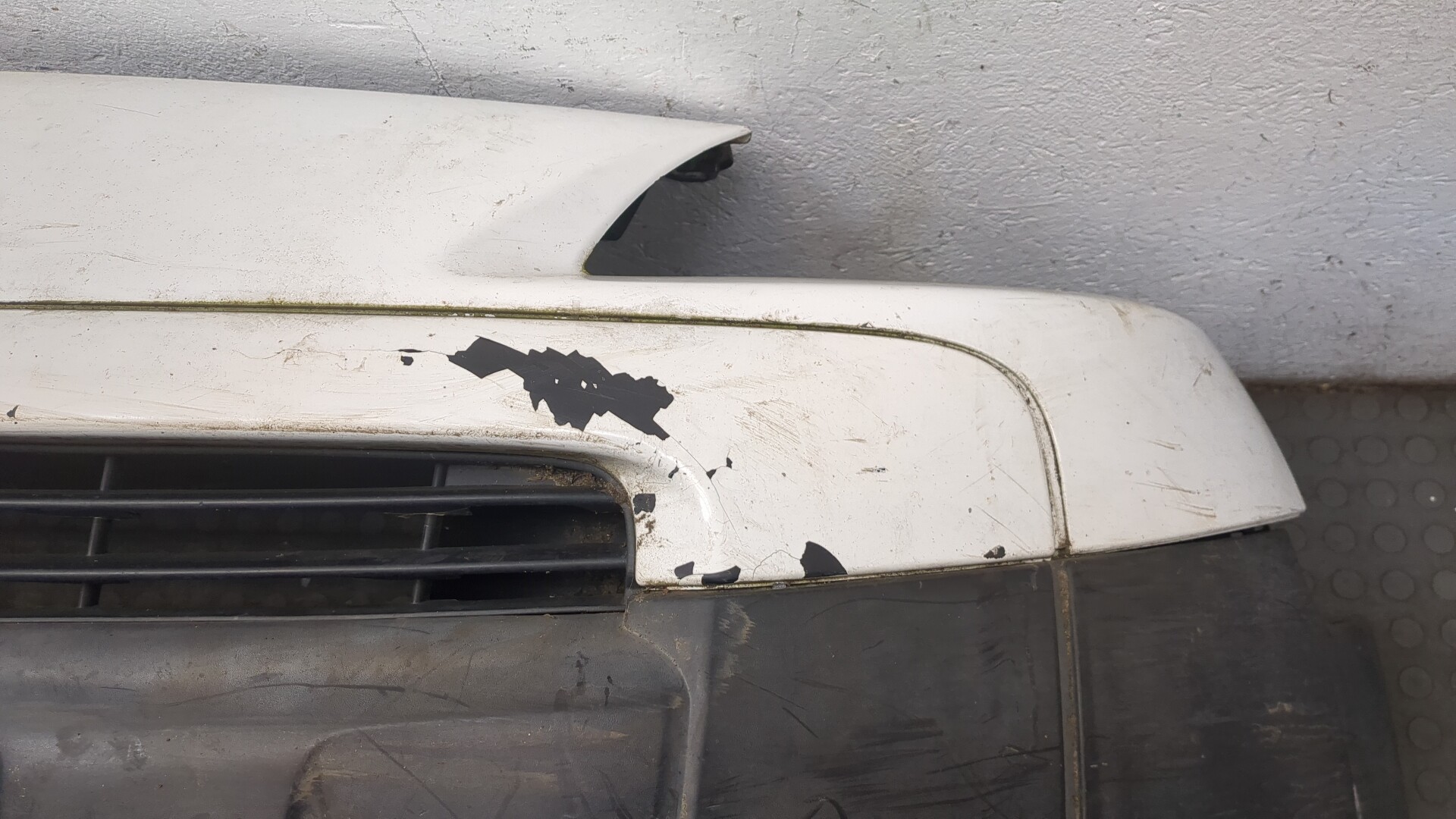 Бампер передний