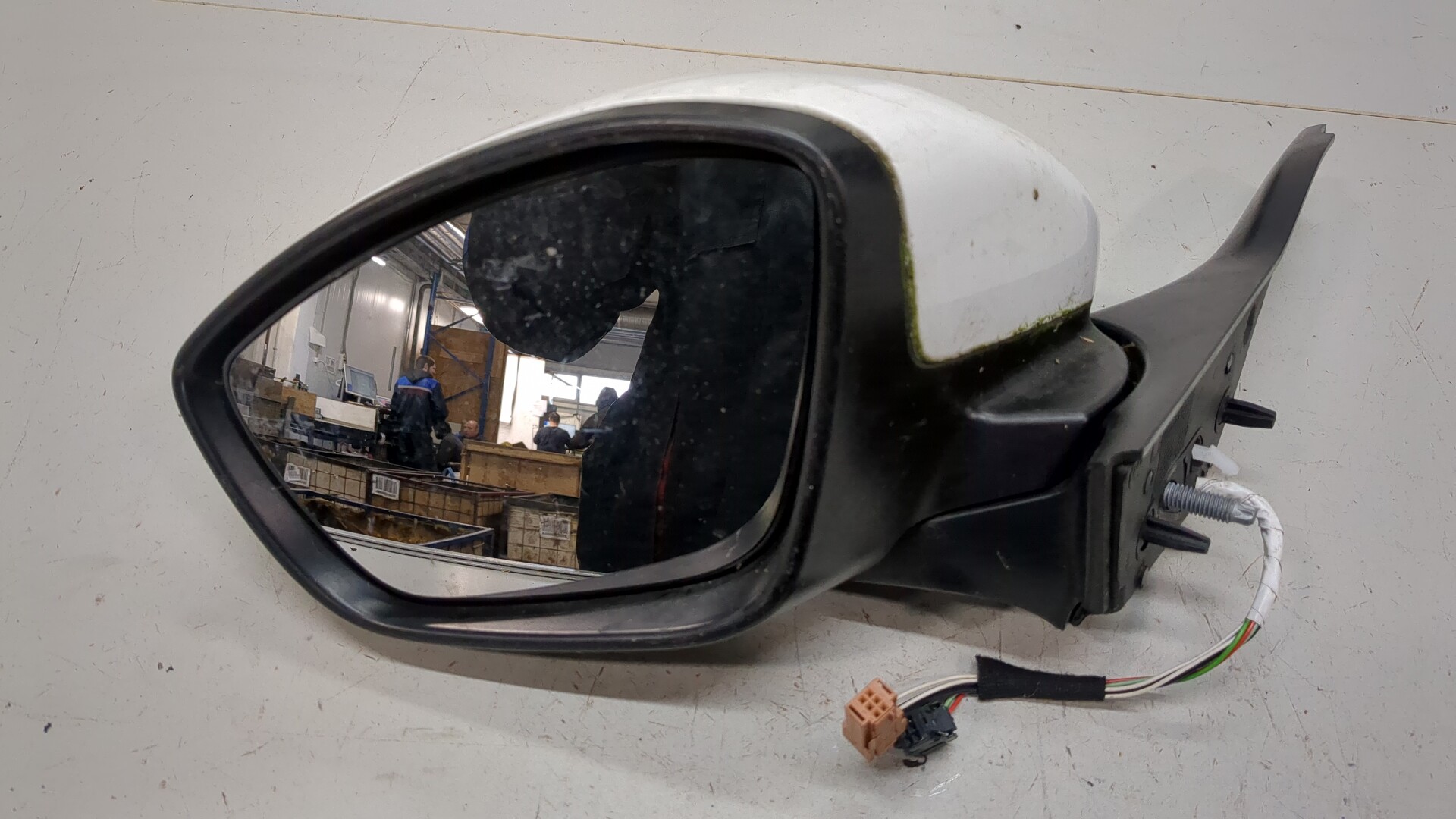 Зеркало левое электрическое