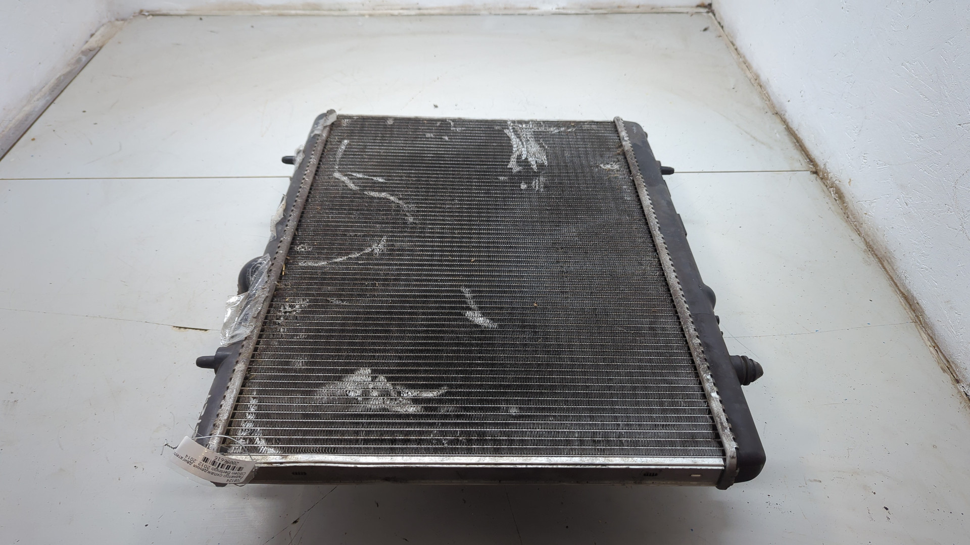 Радиатор охлаждения двигателя основной