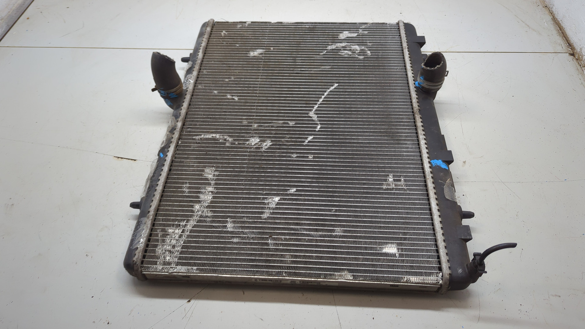 Радиатор охлаждения двигателя основной