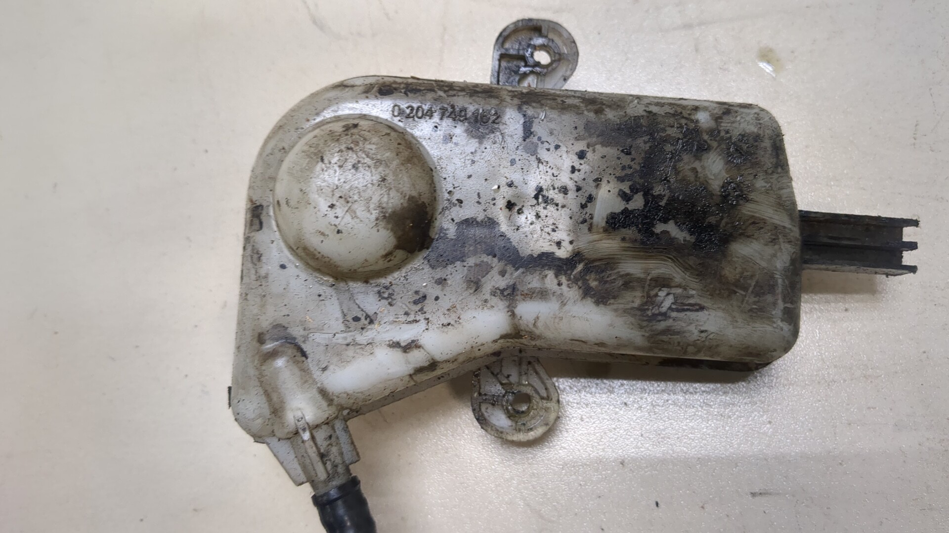 Бачок главного тормозного цилиндра