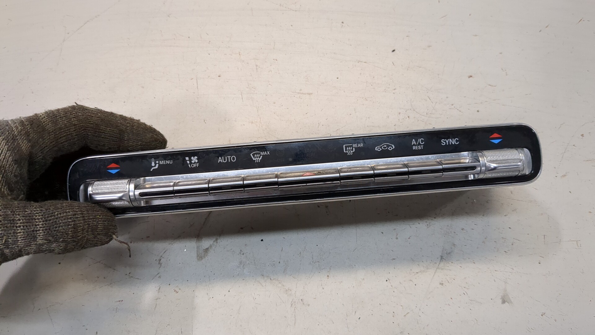 Переключатель отопителя