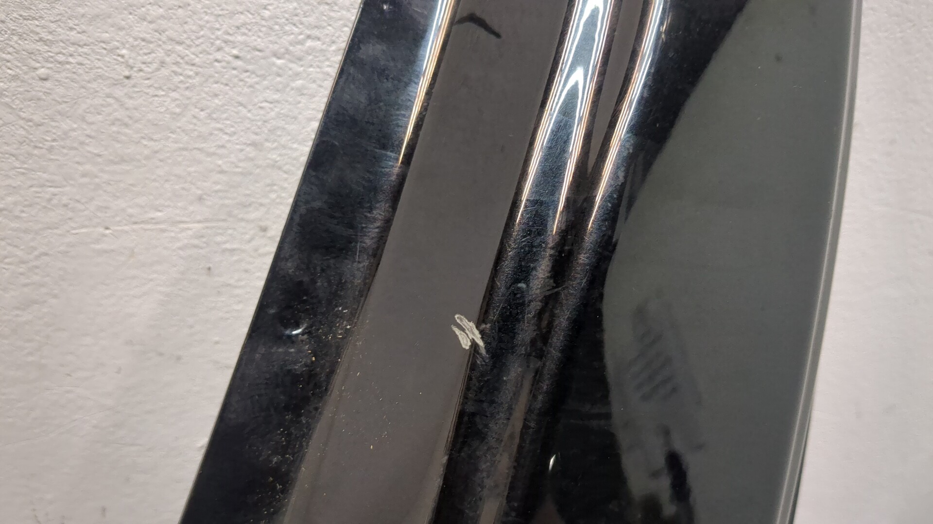 Кузовной элемент