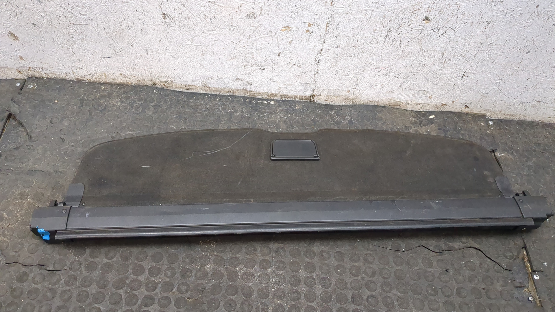 Шторка багажника