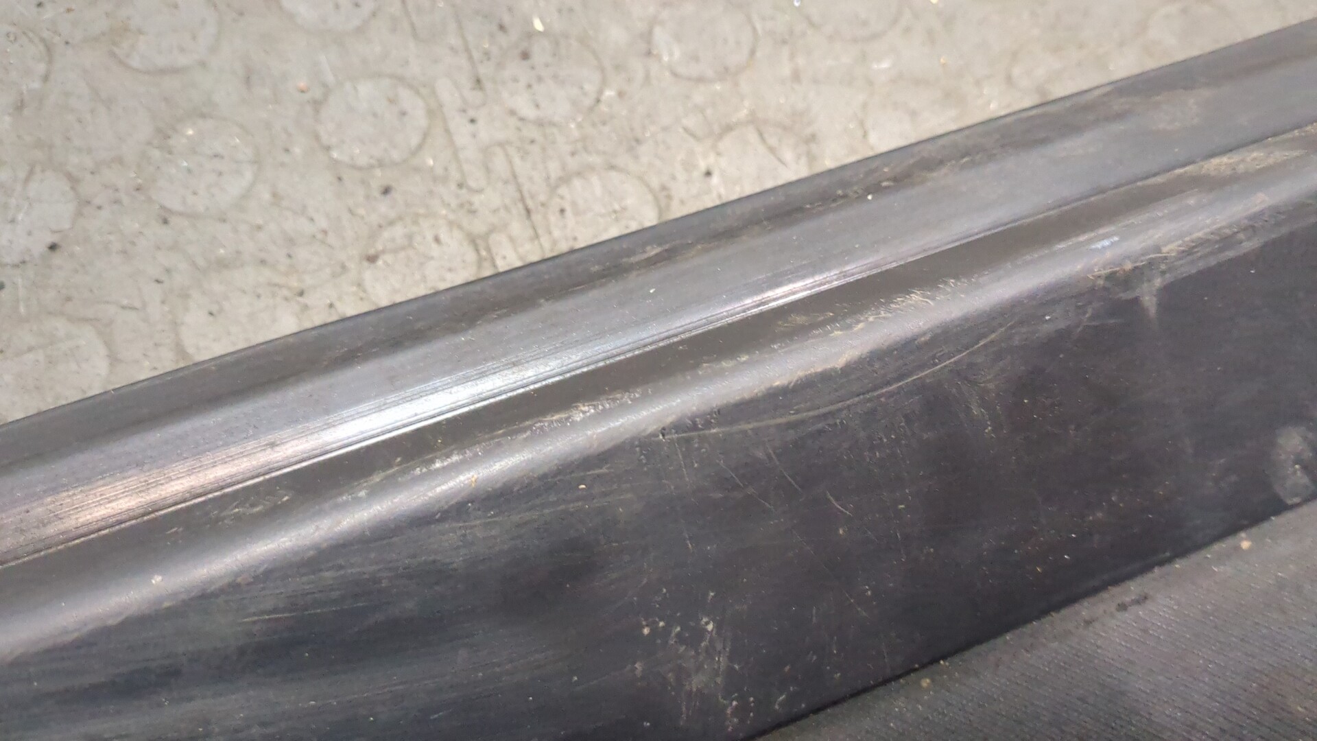 Шторка багажника