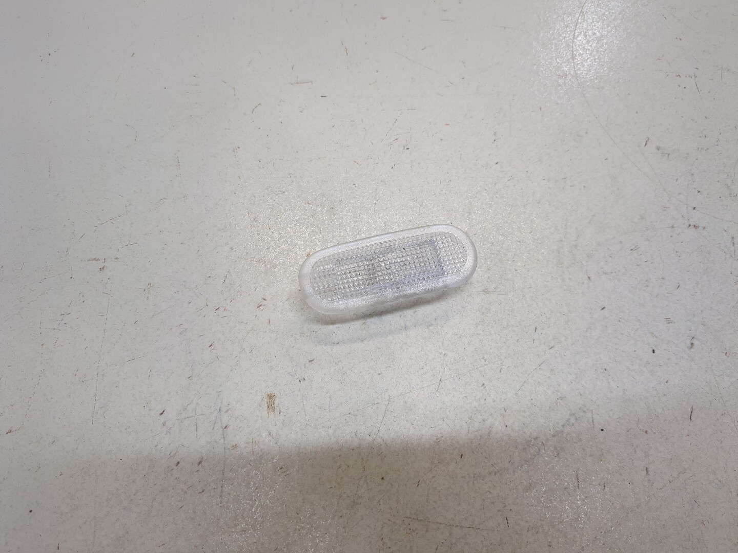 Плафон салонный