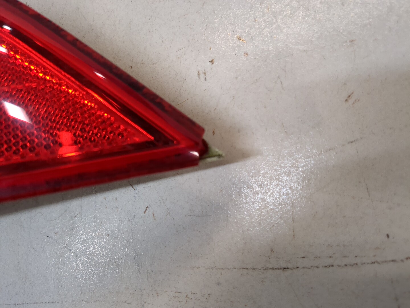 Фонарь задний правый