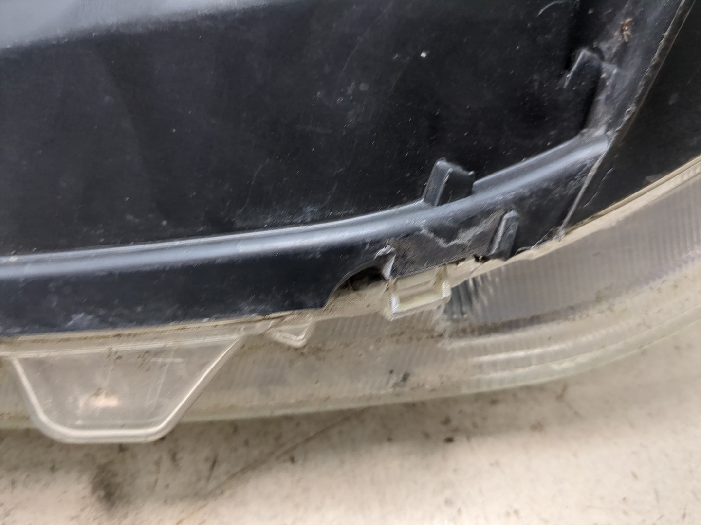 Фара правая