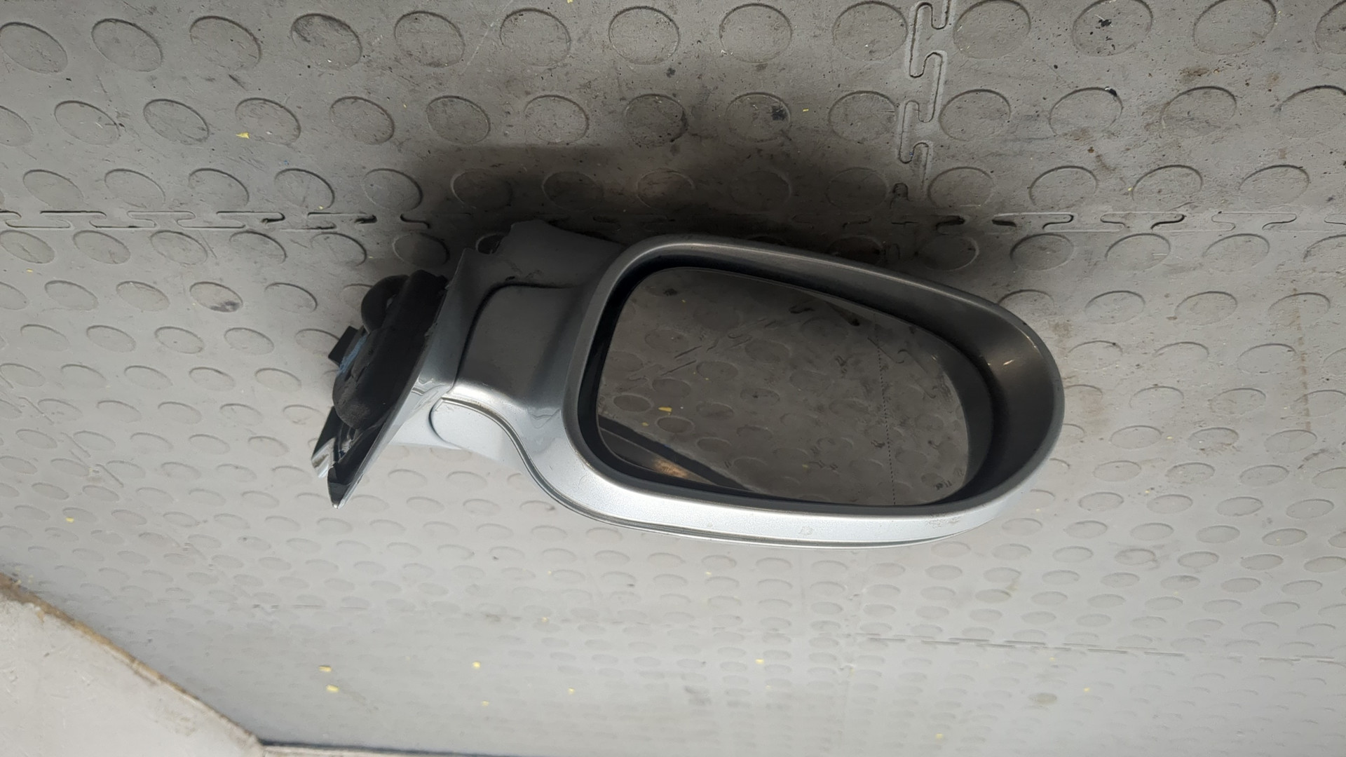 Зеркало левое электрическое