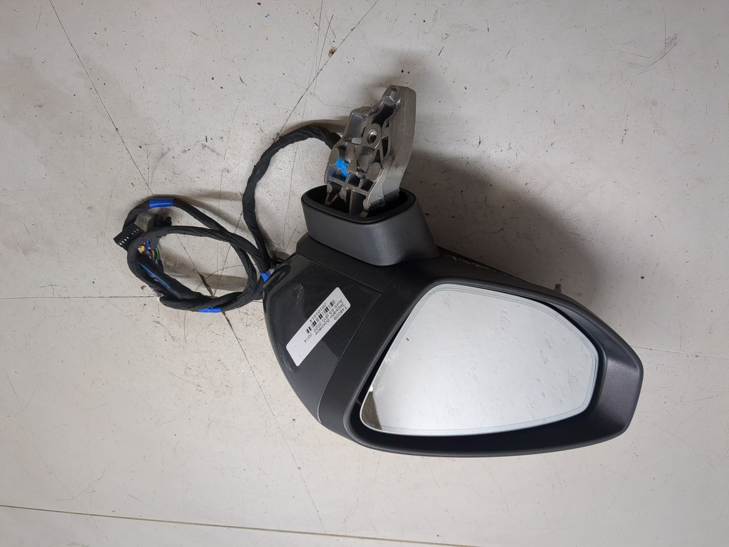 Зеркало левое электрическое